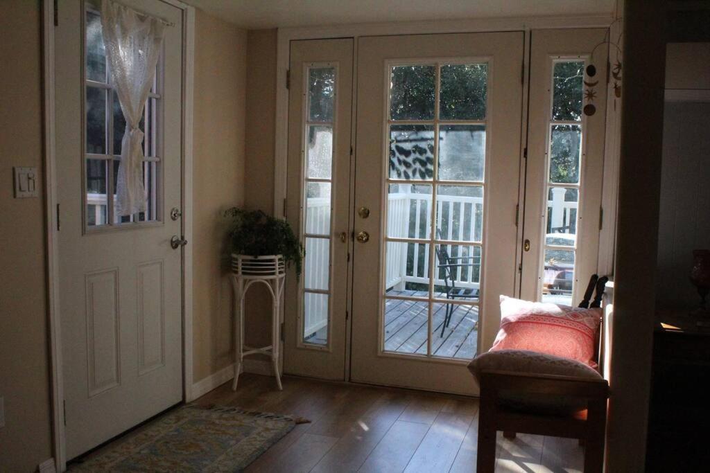 ג'וליאן Blue Bird Cottage - Pet Friendly מראה חיצוני תמונה